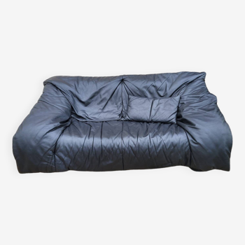 Canapé Flou Flou cuir noir Ligne Roset