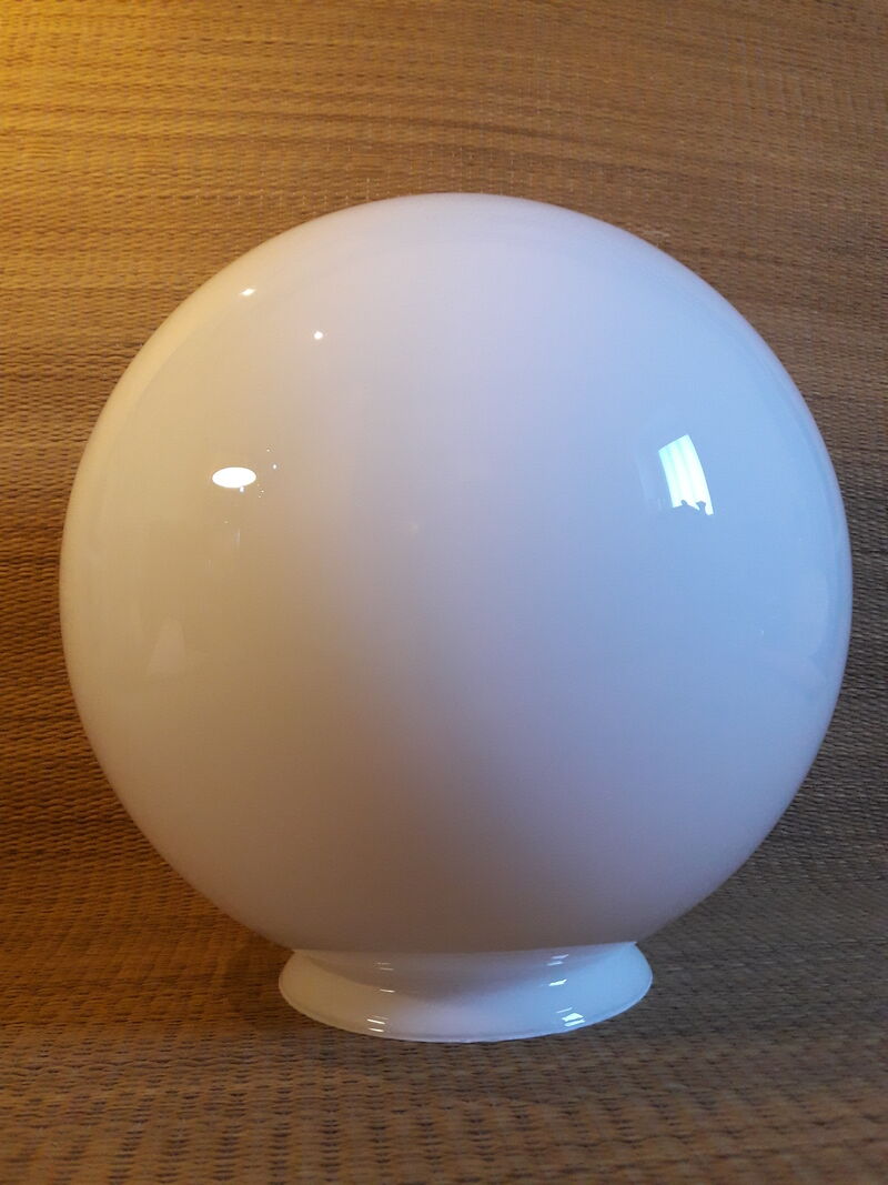 Globe 25cm old white glass