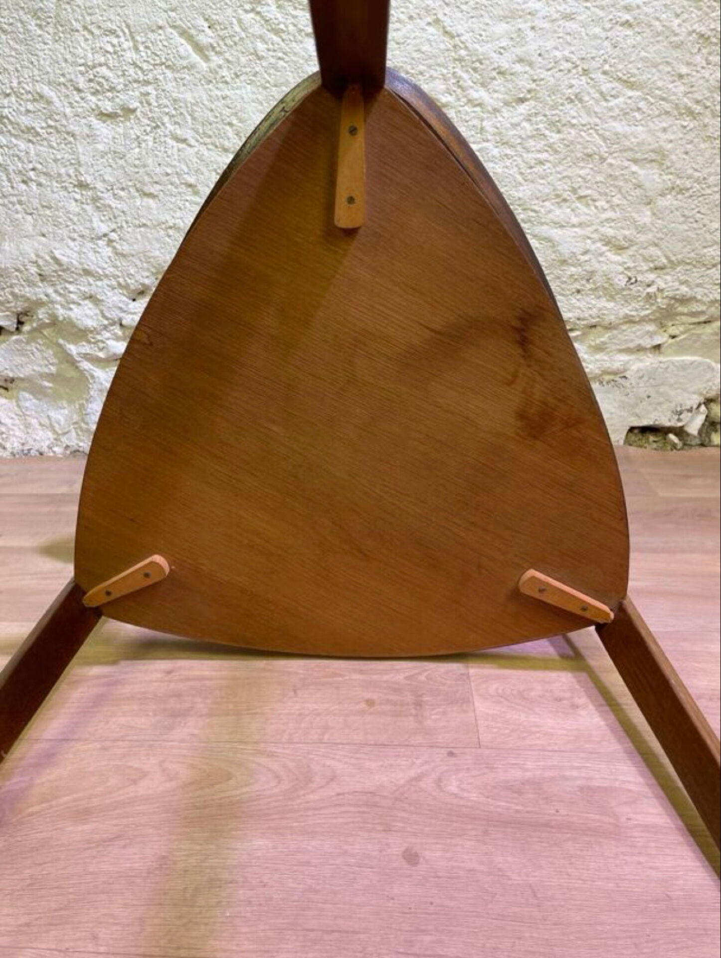 Tripod side table Bow Wood by Steiner
