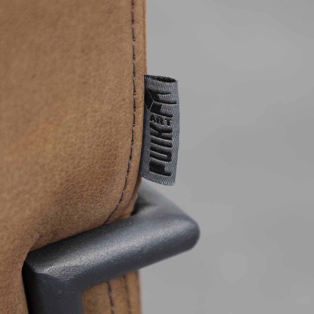 Low stool Bokk in leather by Ka-Lai Chan for Puik Design