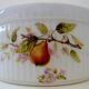 Moule à soufflé en porcelaine à décor fruitier