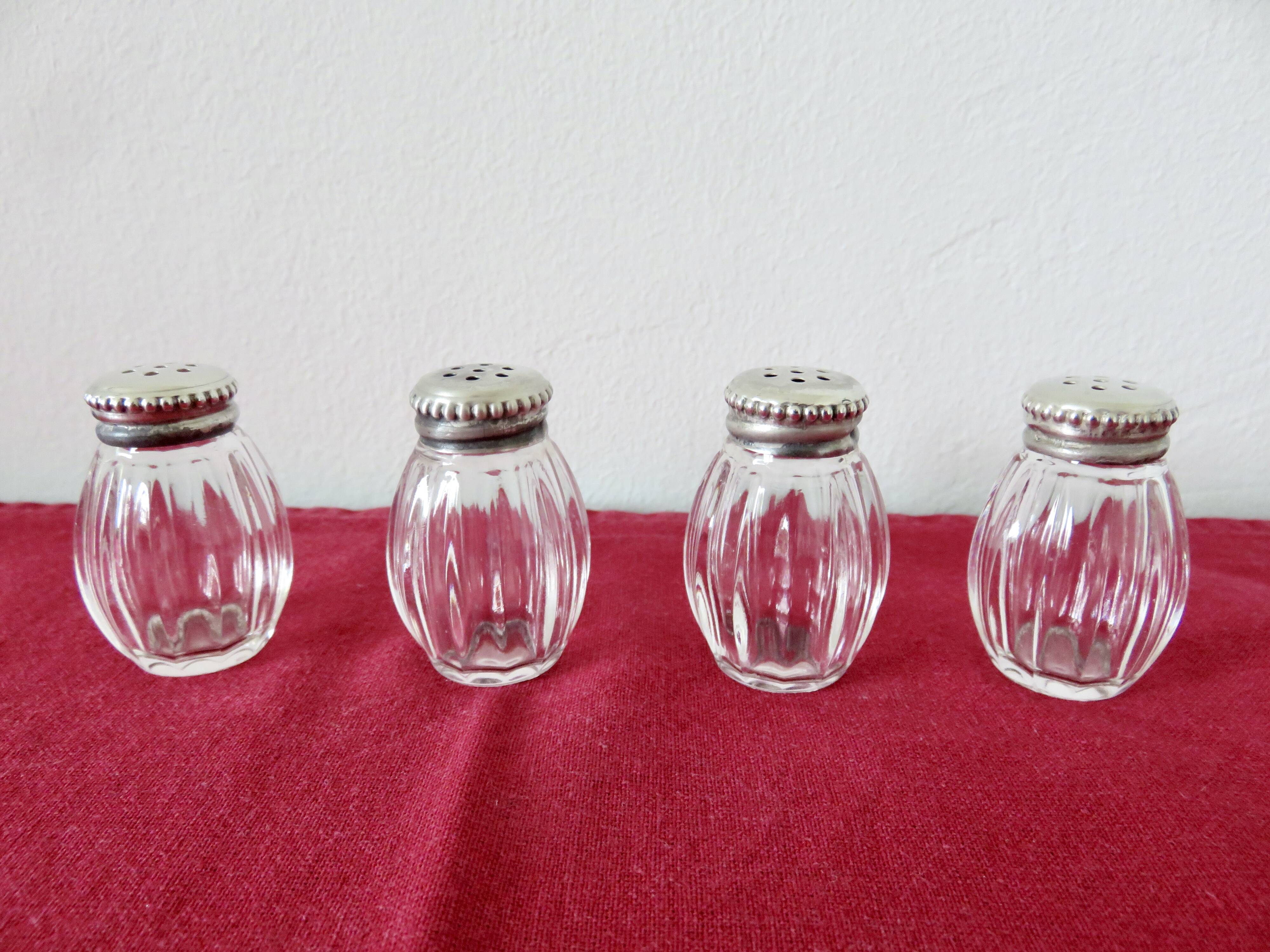 Salt and pepper "CHRISTOFLE" in solid silver in their original box, 1950.