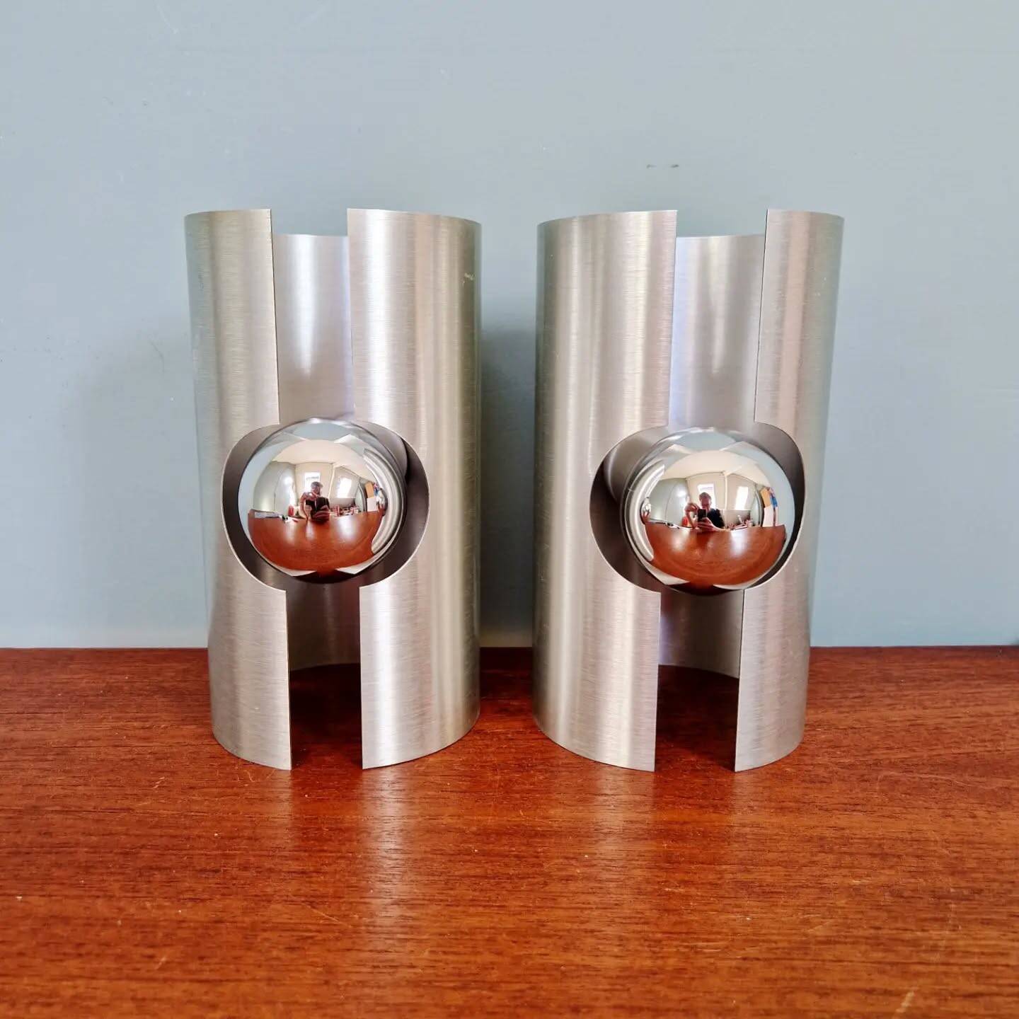 Pair of Space Age wall sconces in brushed aluminium, 1970.
