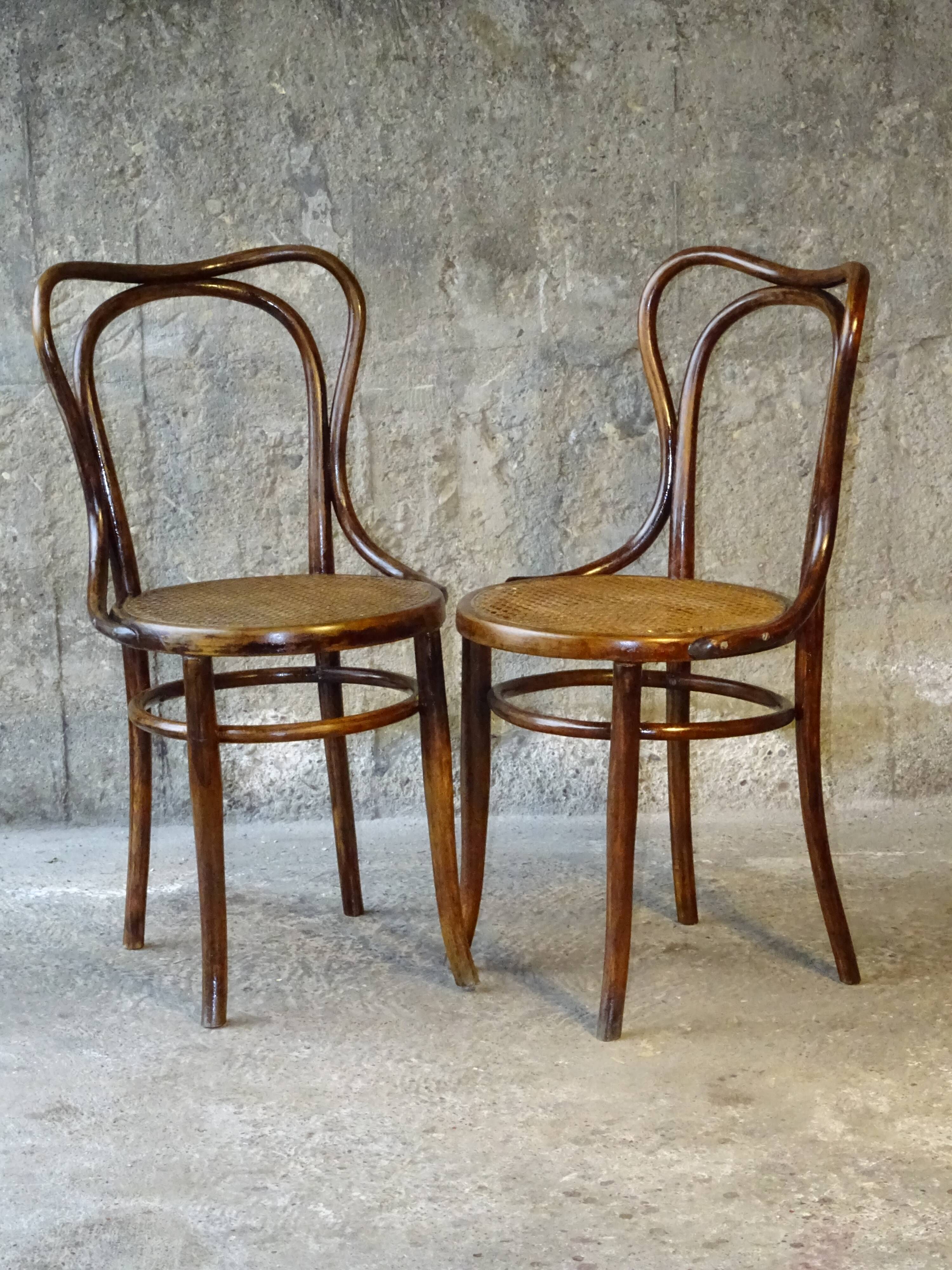 Kohn bistro chair No. 55 circa 1910, not Thonet.