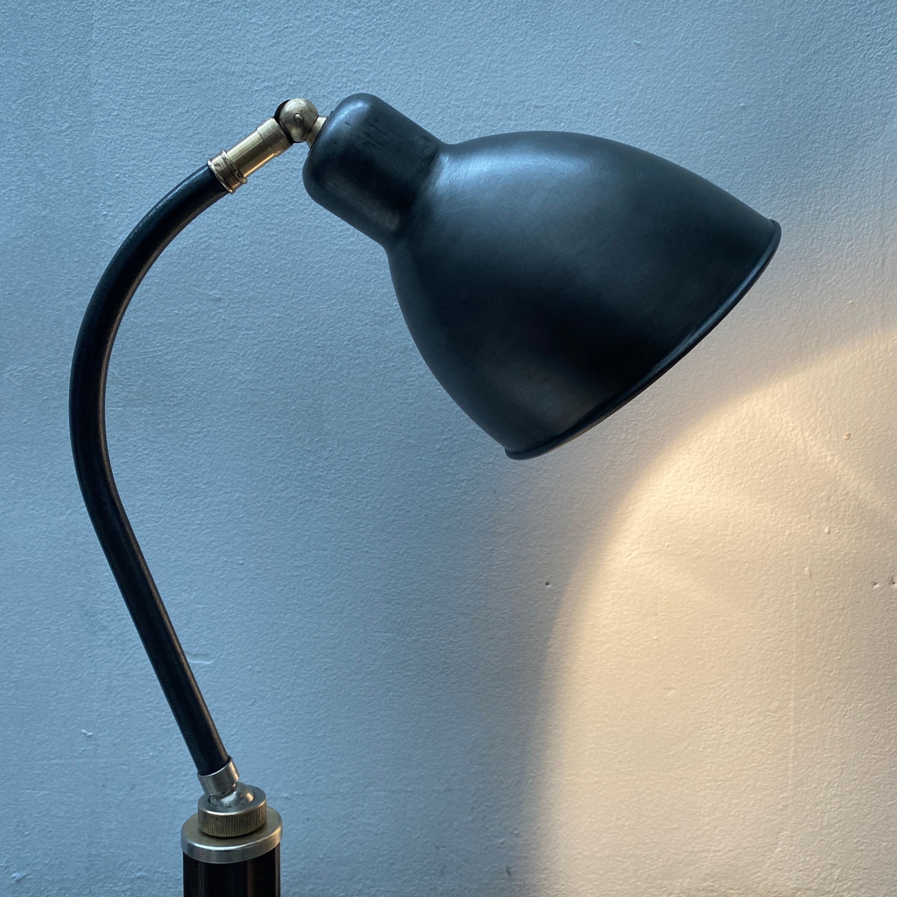 Former bauhaus molitor desk lamp