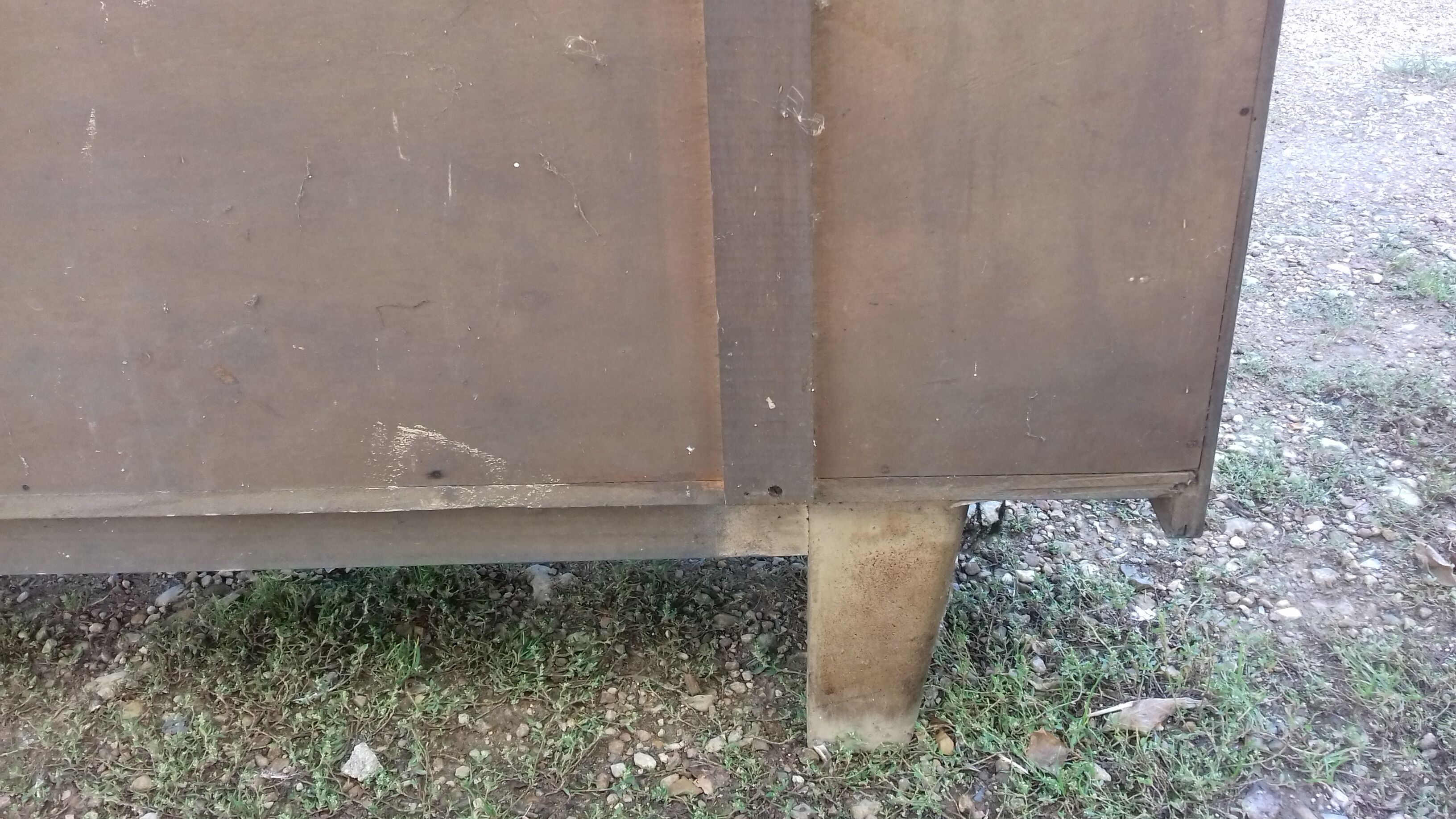 Formica kitchen buffet