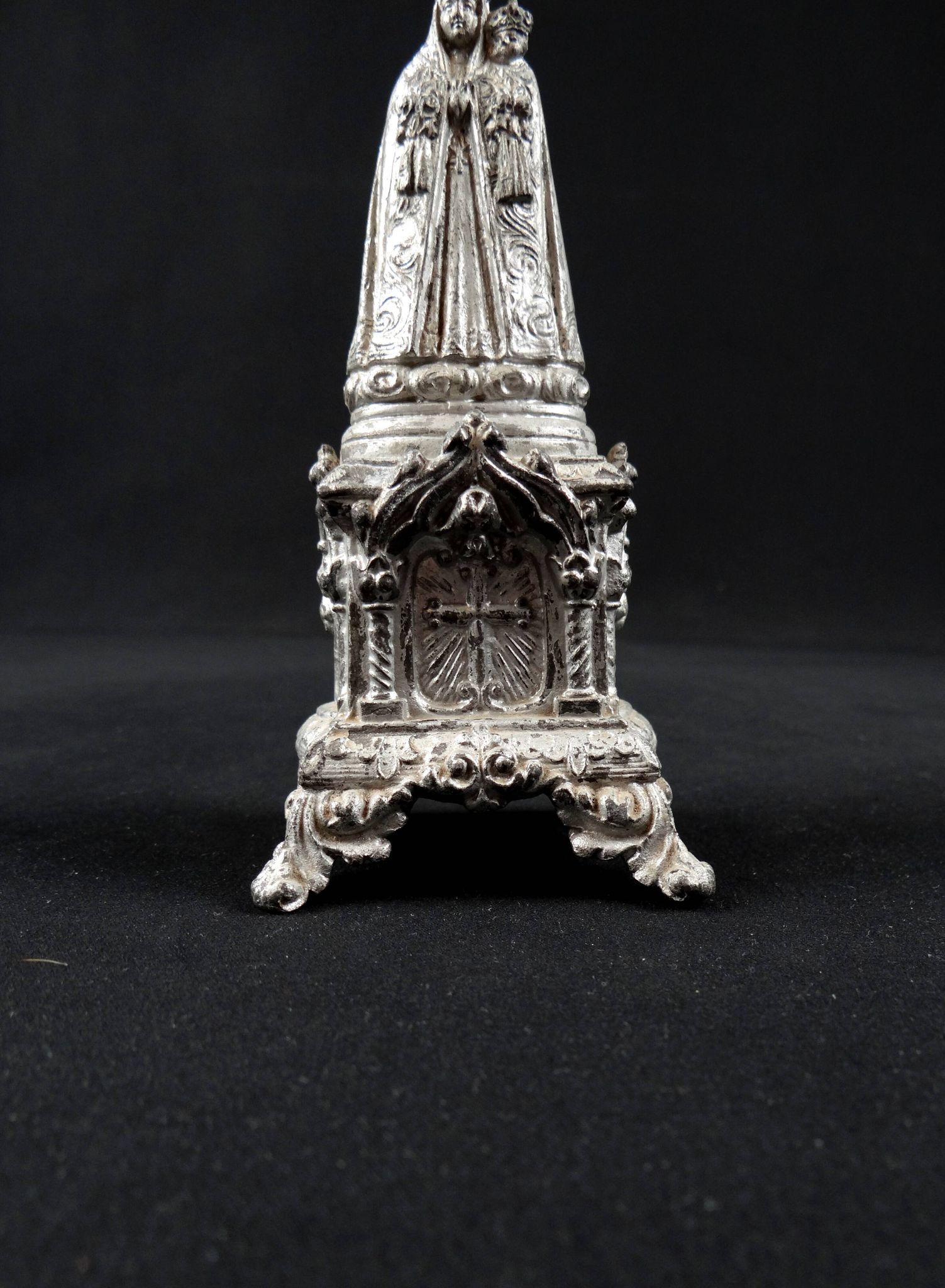 Statuette of the Virgin and Child, Consoler of the Afflicted, late 19th century