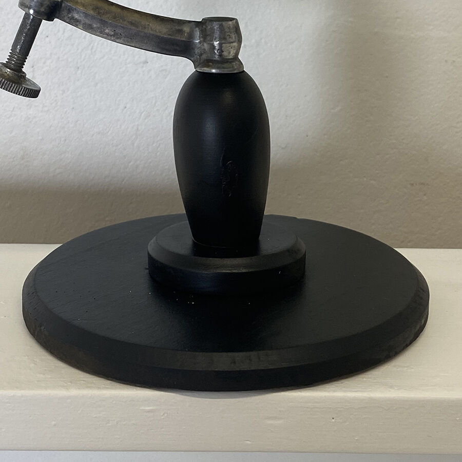 Globe terrestre 1930 en bois, métal et plâtre