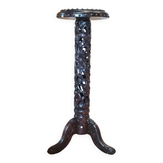 Chinese carved column
