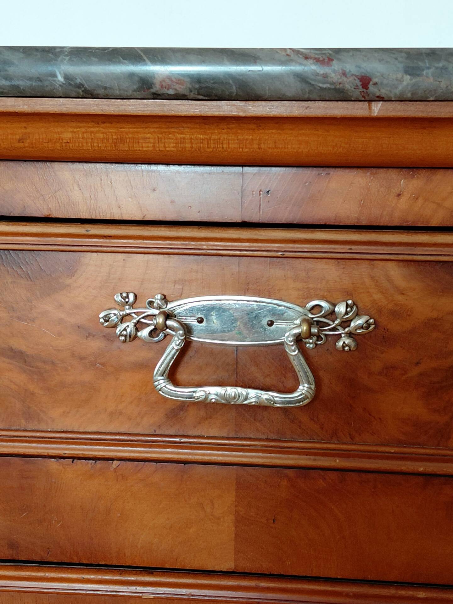 Louis-Philippe Commode (19th century) Walnut Burl Saint Anne Marble