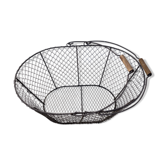 Metal harvest basket