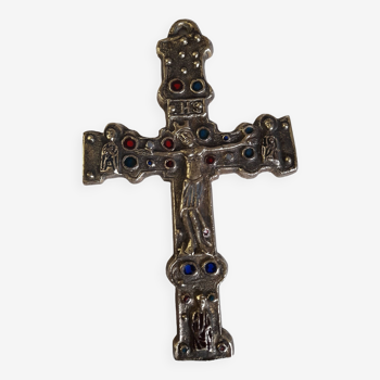 Decorated cross
