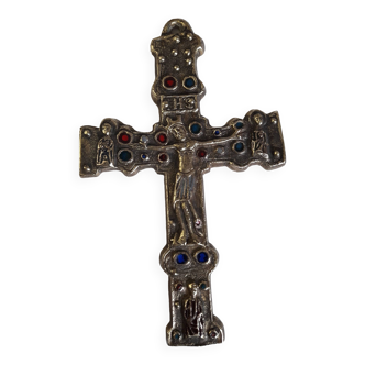 Decorated cross