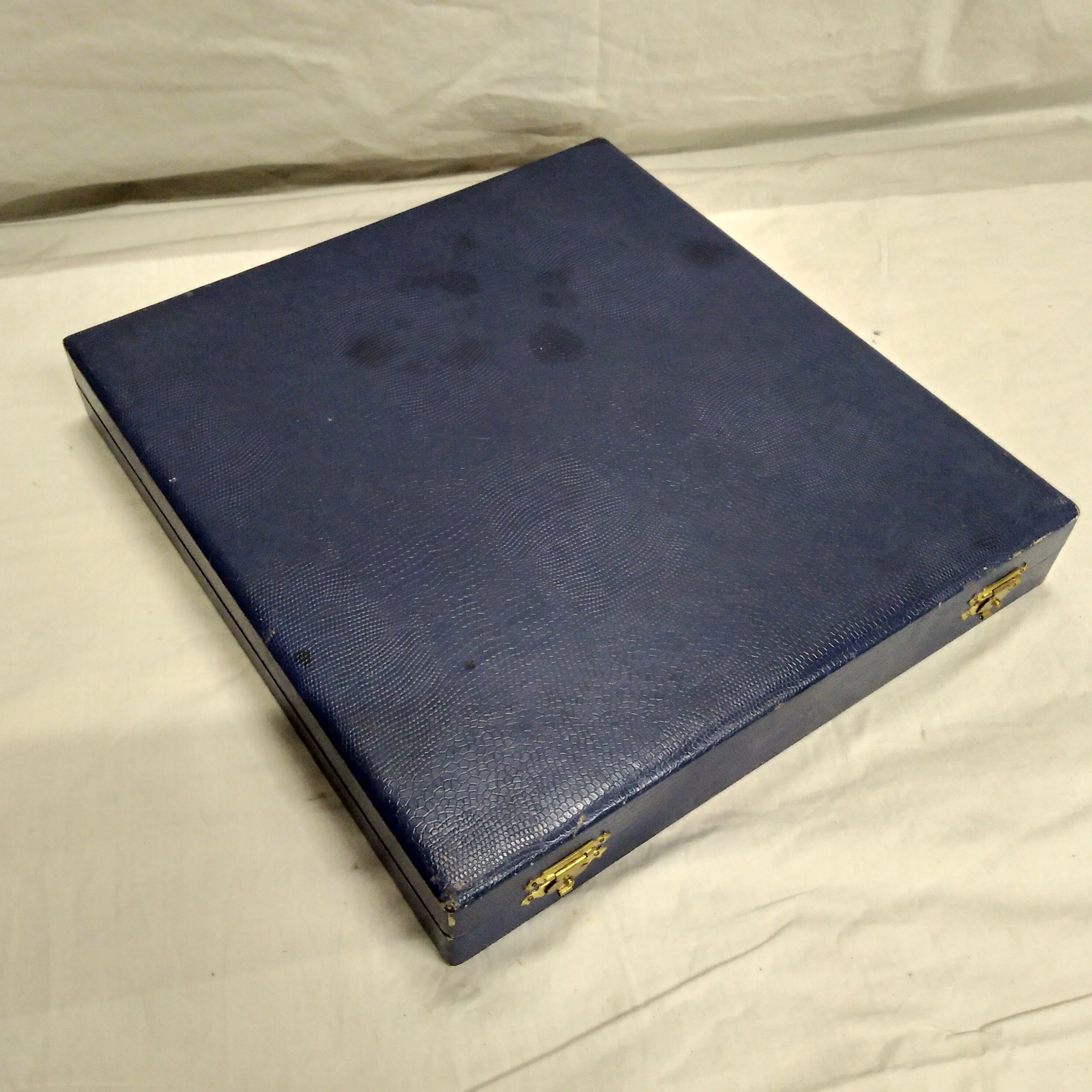 Service Table knives and dessert knives