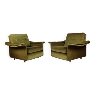 Pair of vintage velvet armchairs – 1960s