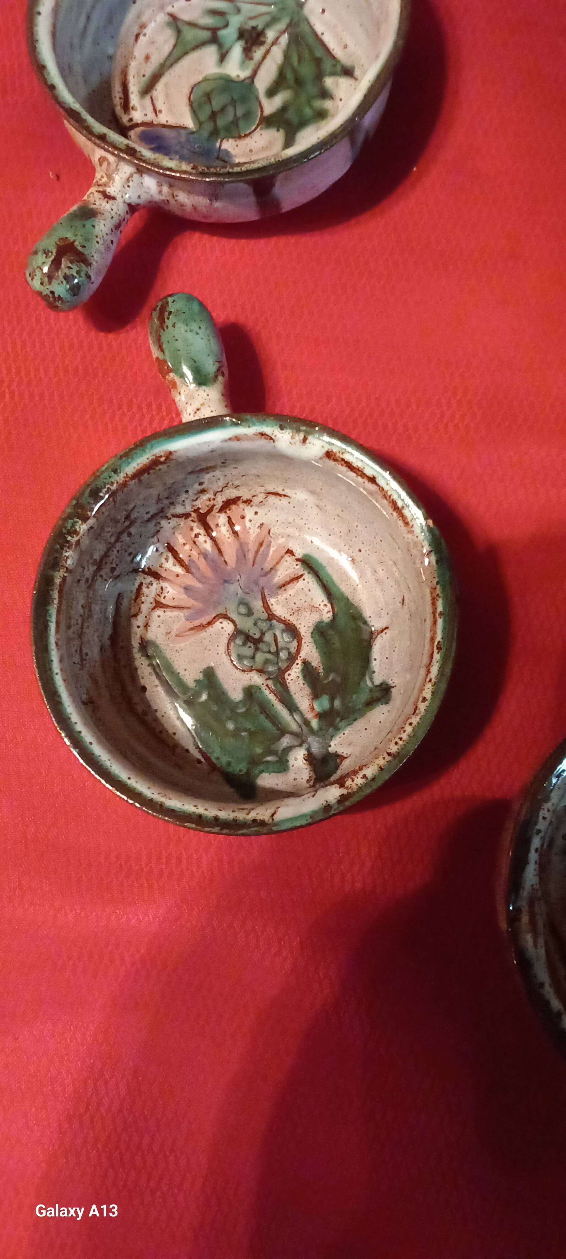 Vallauris- 6 caquelons etienne daniel vallauris- thistle decor