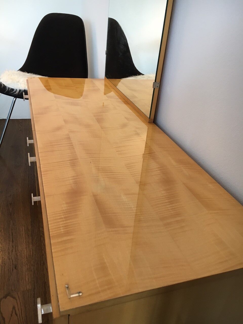 Dressing table in a 1.20m x 1.70m and vintage mirror, 1960's