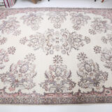 Farmhouse floral vintage carpet rug