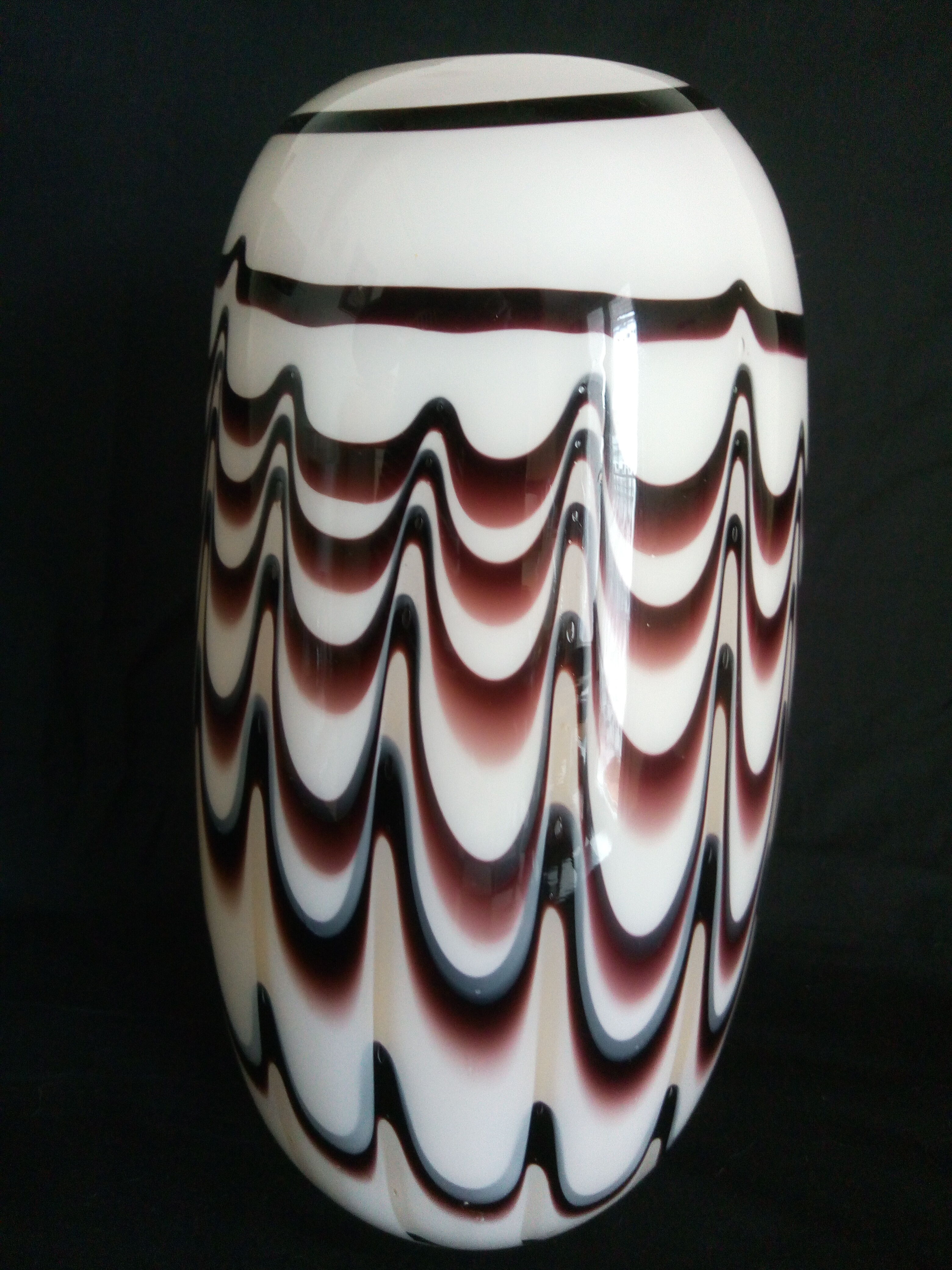 Carlo Moretti - Murano's large multi-layered glass ovoid vase