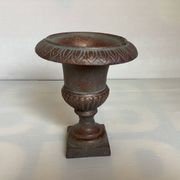 Medici cast iron planter vase