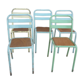 5 chaises