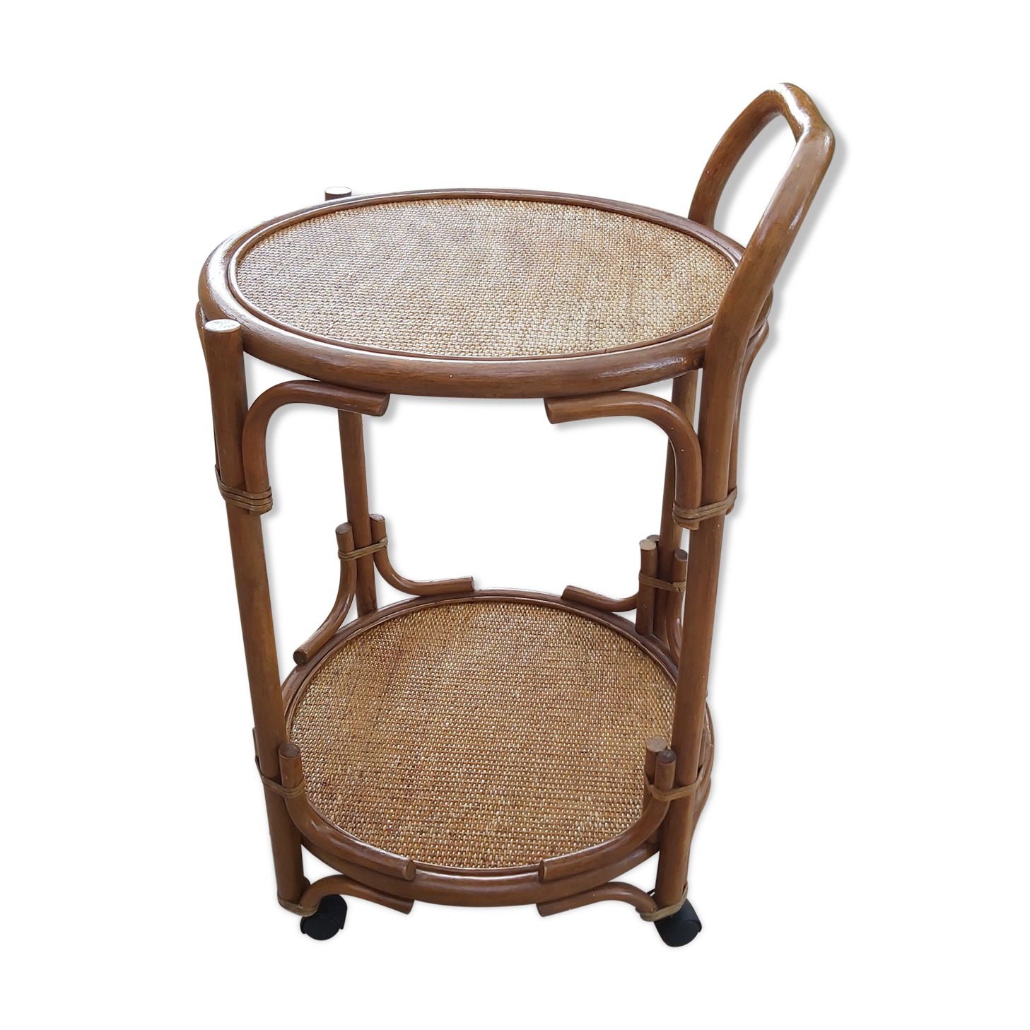 Rolling rattan service