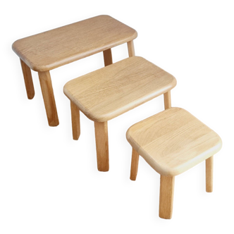 Holland nesting tables