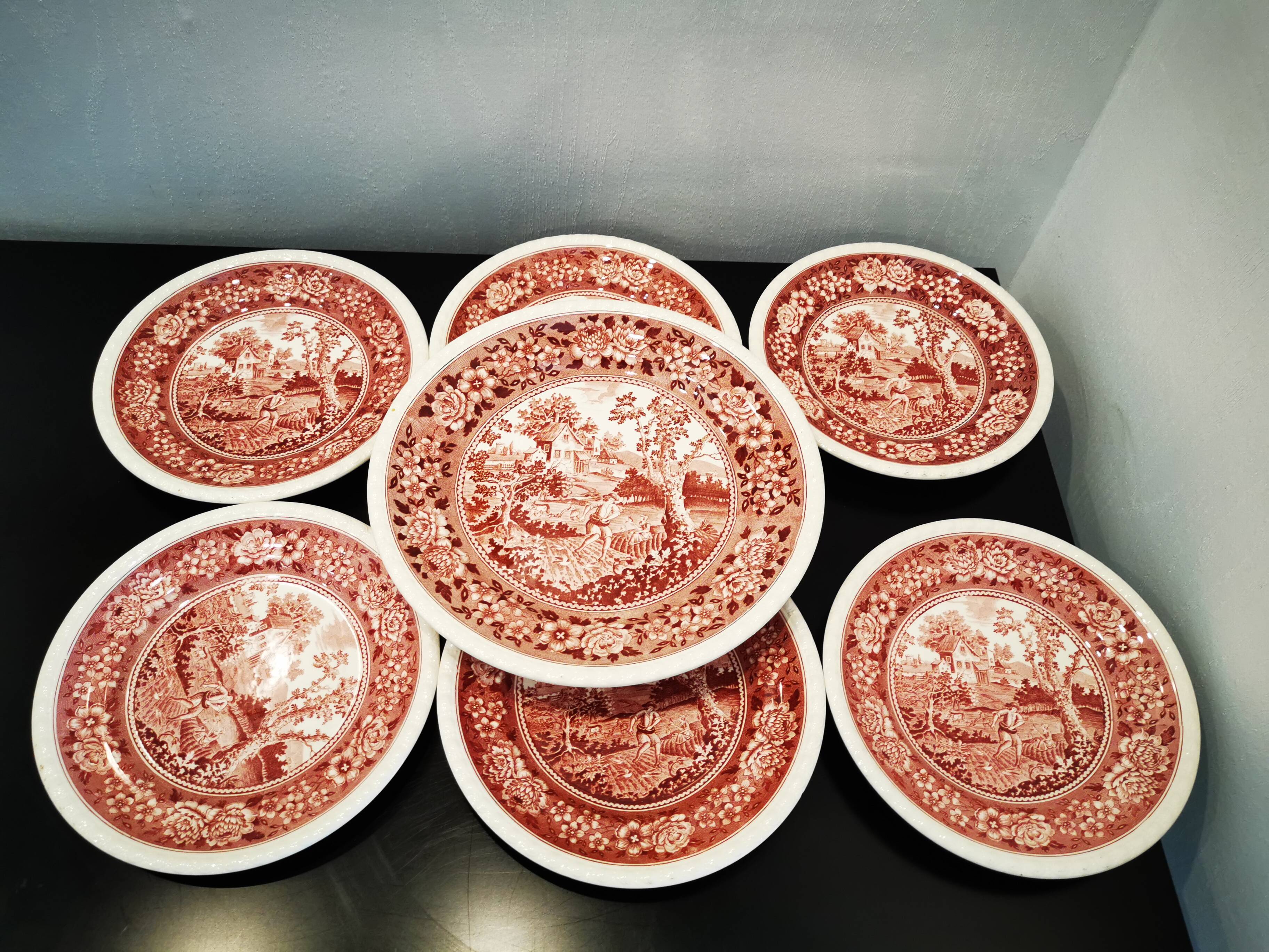 Set of 6 dessert plates and the Villeroy & Boch Rusticana serving dish