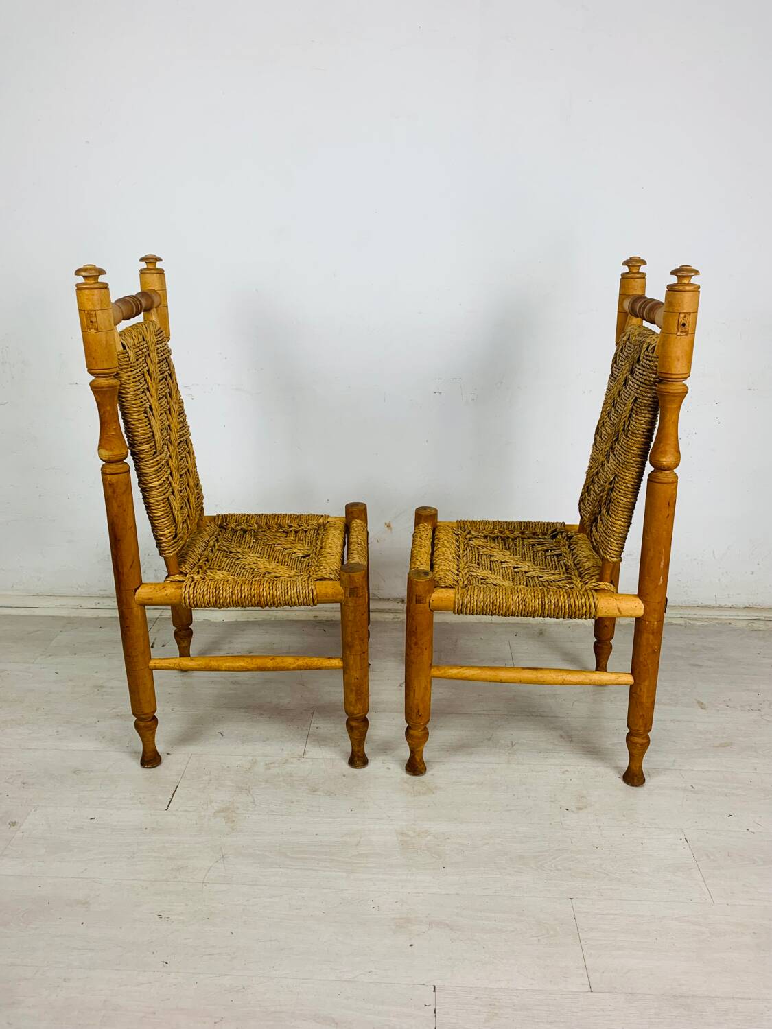 Wood and rope chair