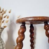 Modernist farm stool with screw legs