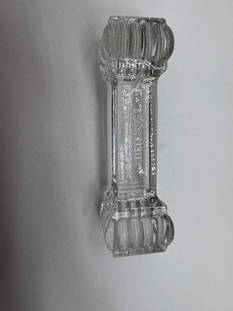 6 Portieux Art Deco knife rests in transparent moulded glass, French glassware from the 1930s.