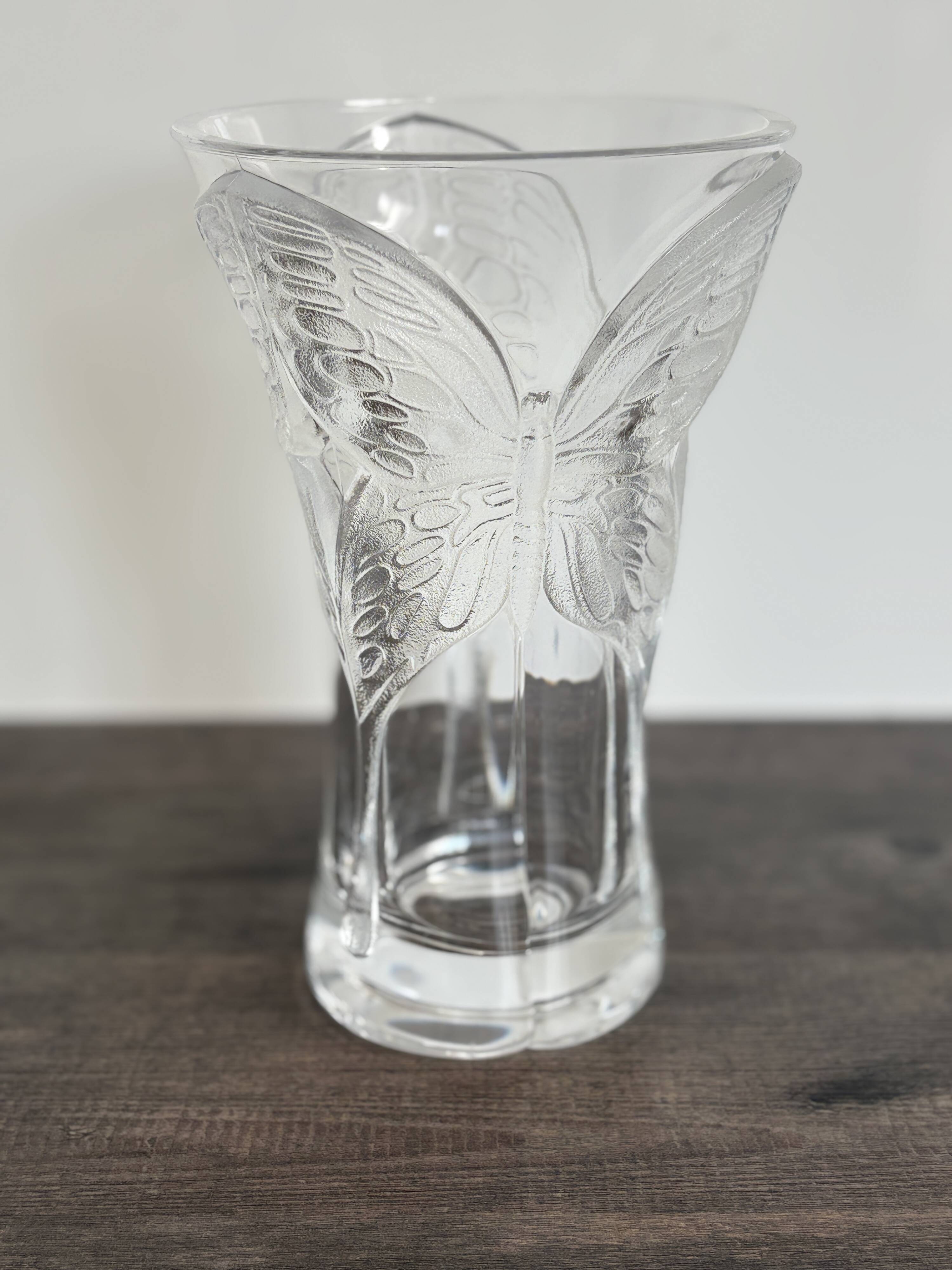 Vase aux papillons