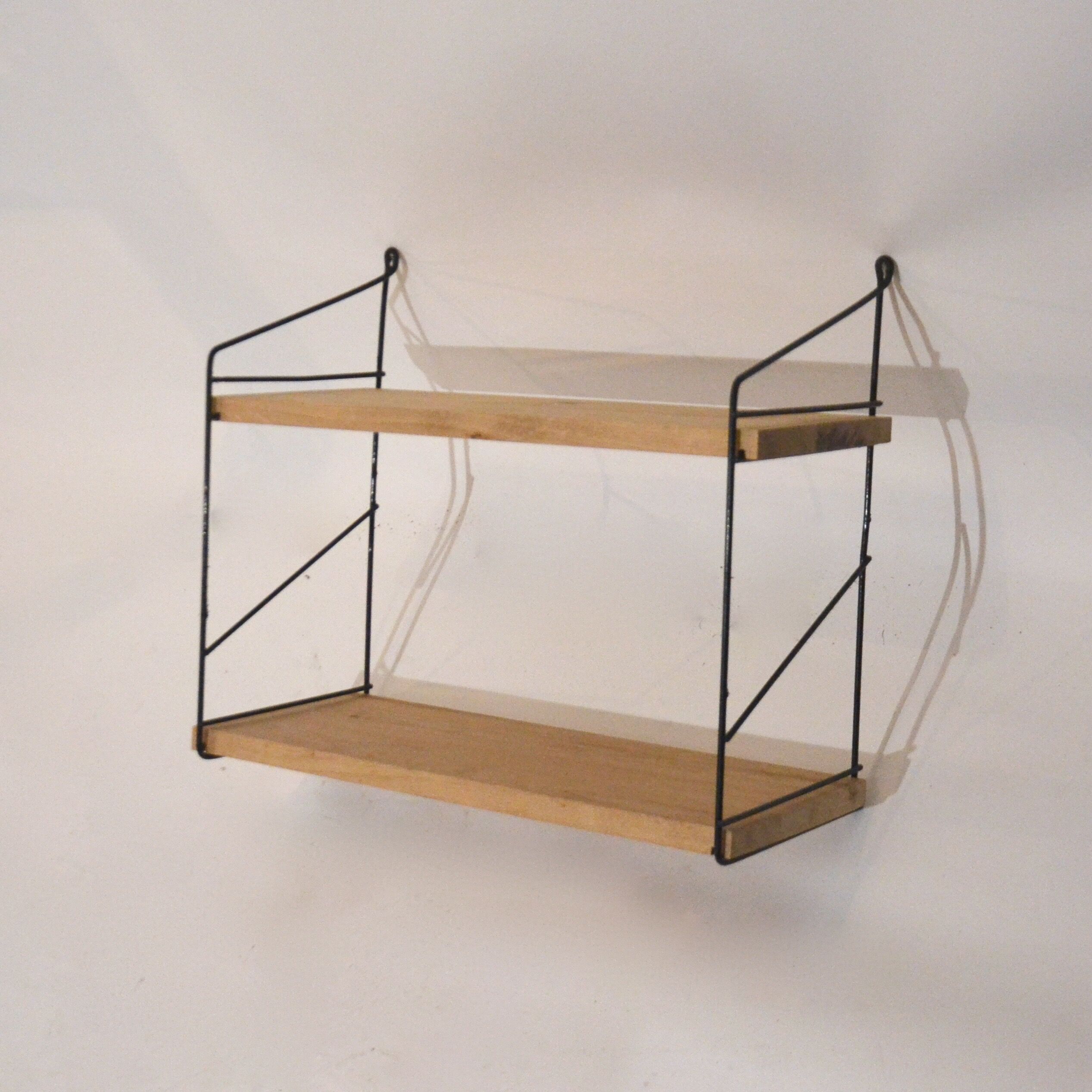 Wall shelf in oak 60s