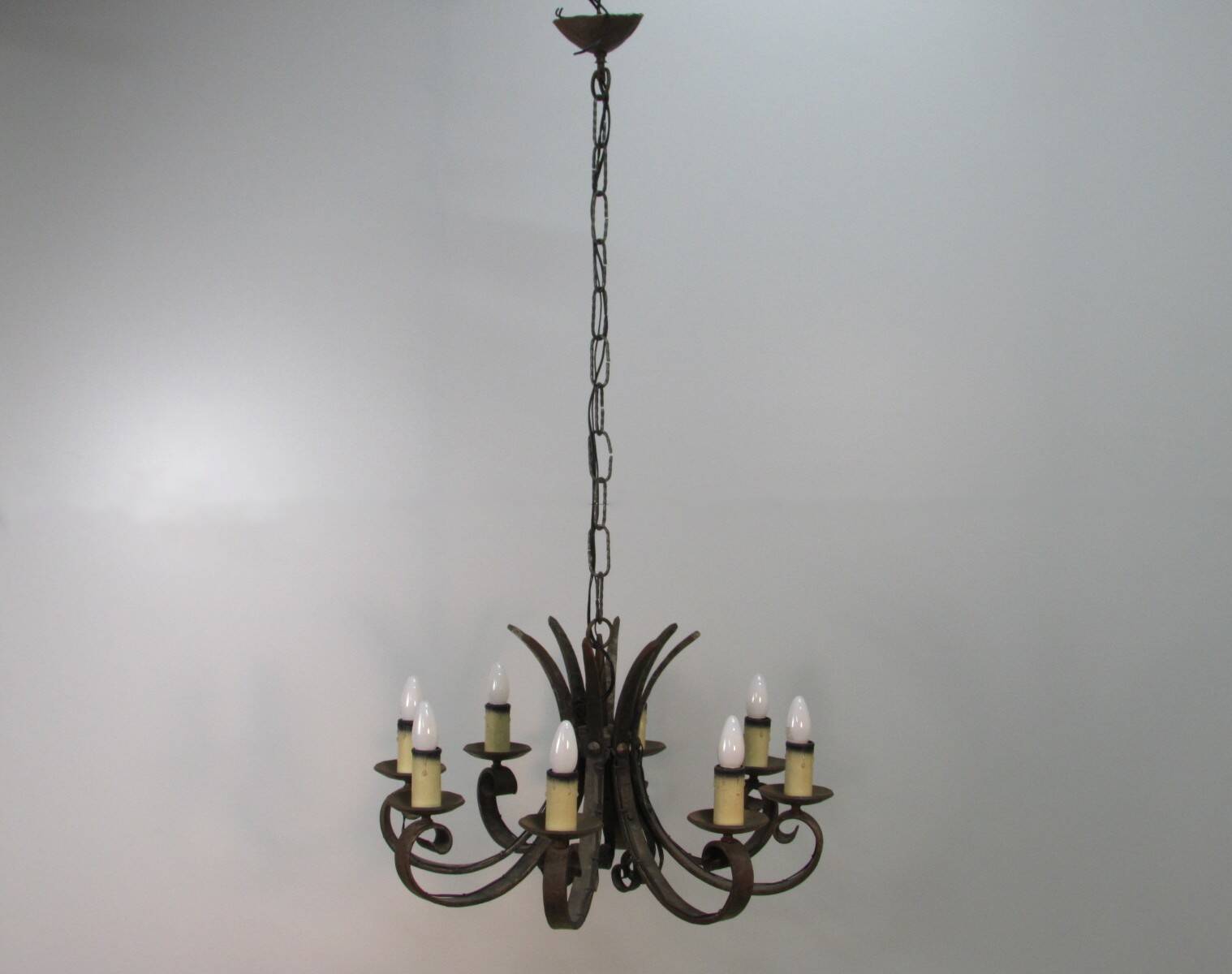 Lustre en fer forgé des années 1940