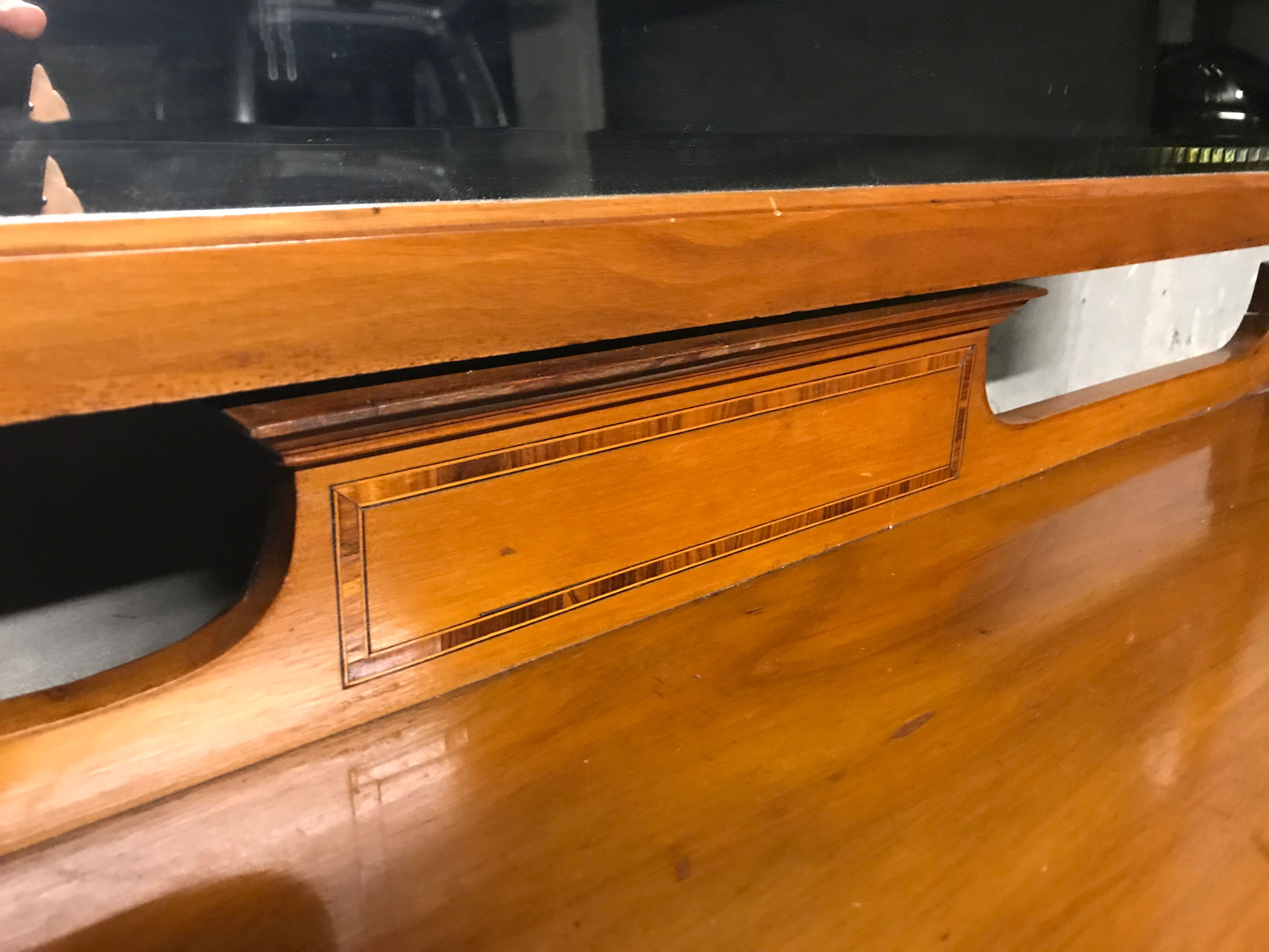 British dressing table 19th