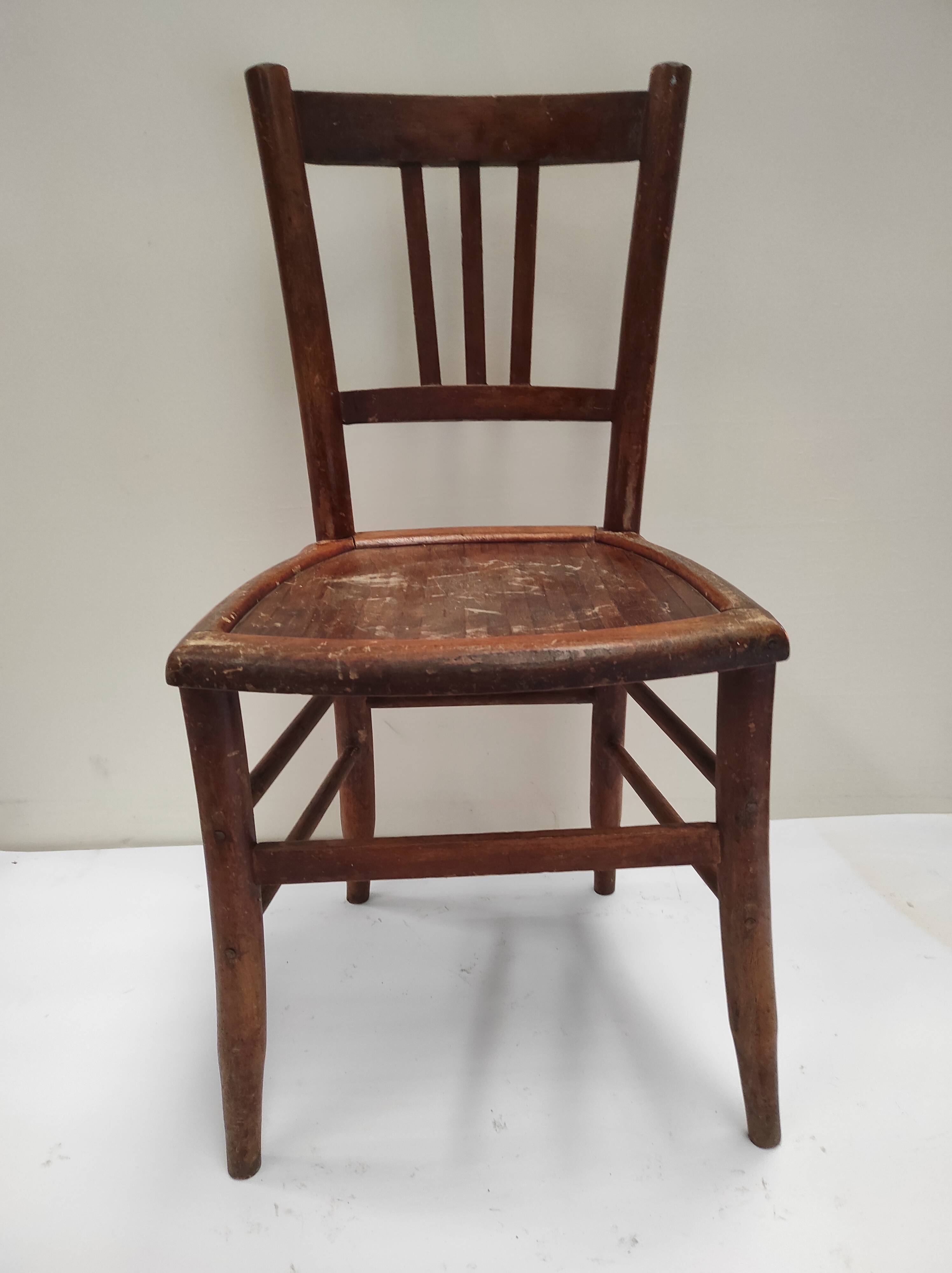 Chaise bistrot en bois
