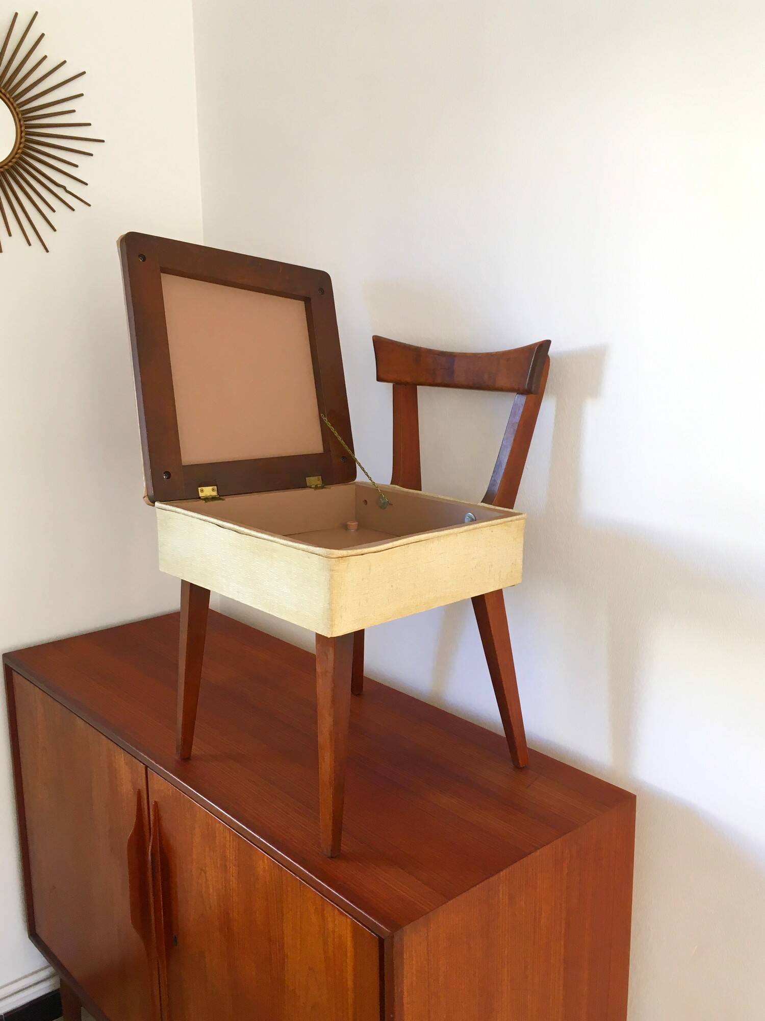 Chaise coffre travailleuse vintage années 50