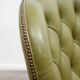 Fauteuil Chesterfield en cuir vert olive