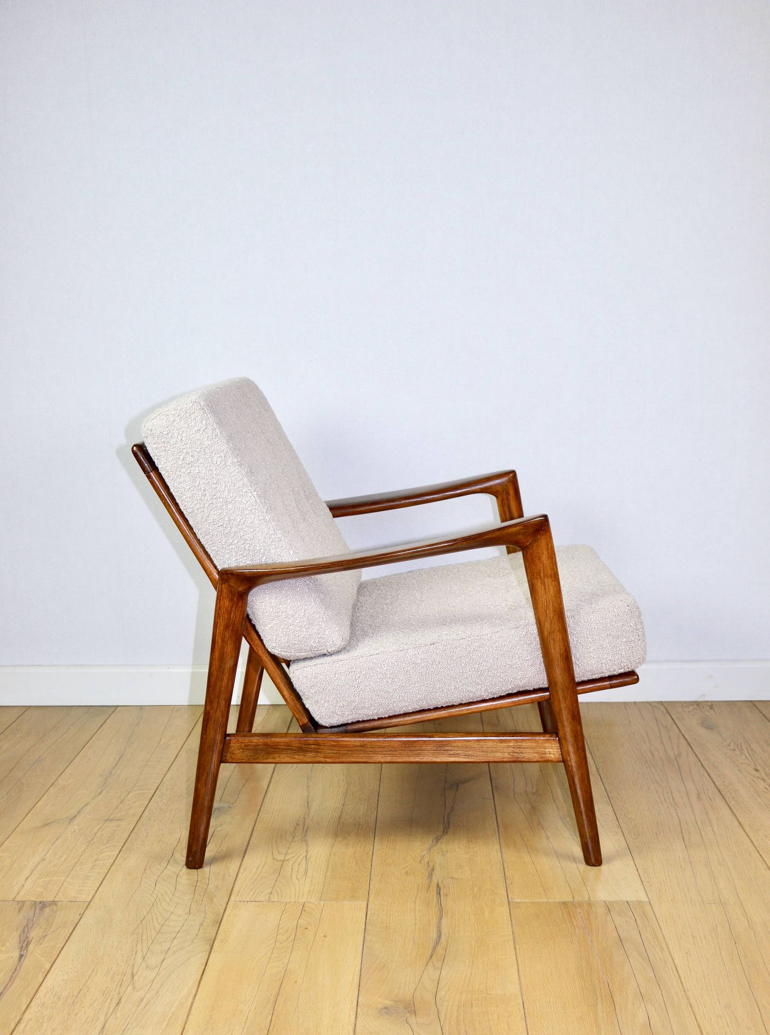 PRL armchair "Stefan" wooden beech vintage beige boucle - darker wood