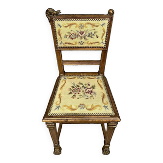 D’après Viardot : chaise Japonisante en noyer et dorure vers 1850