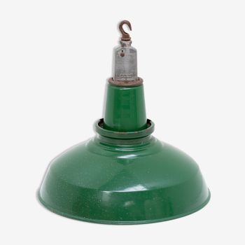 Industrial factory pendant lights in enamelled sheet metal. (Bowl)