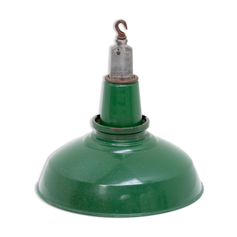 Industrial factory pendant lights in enamelled sheet metal. (Bowl)