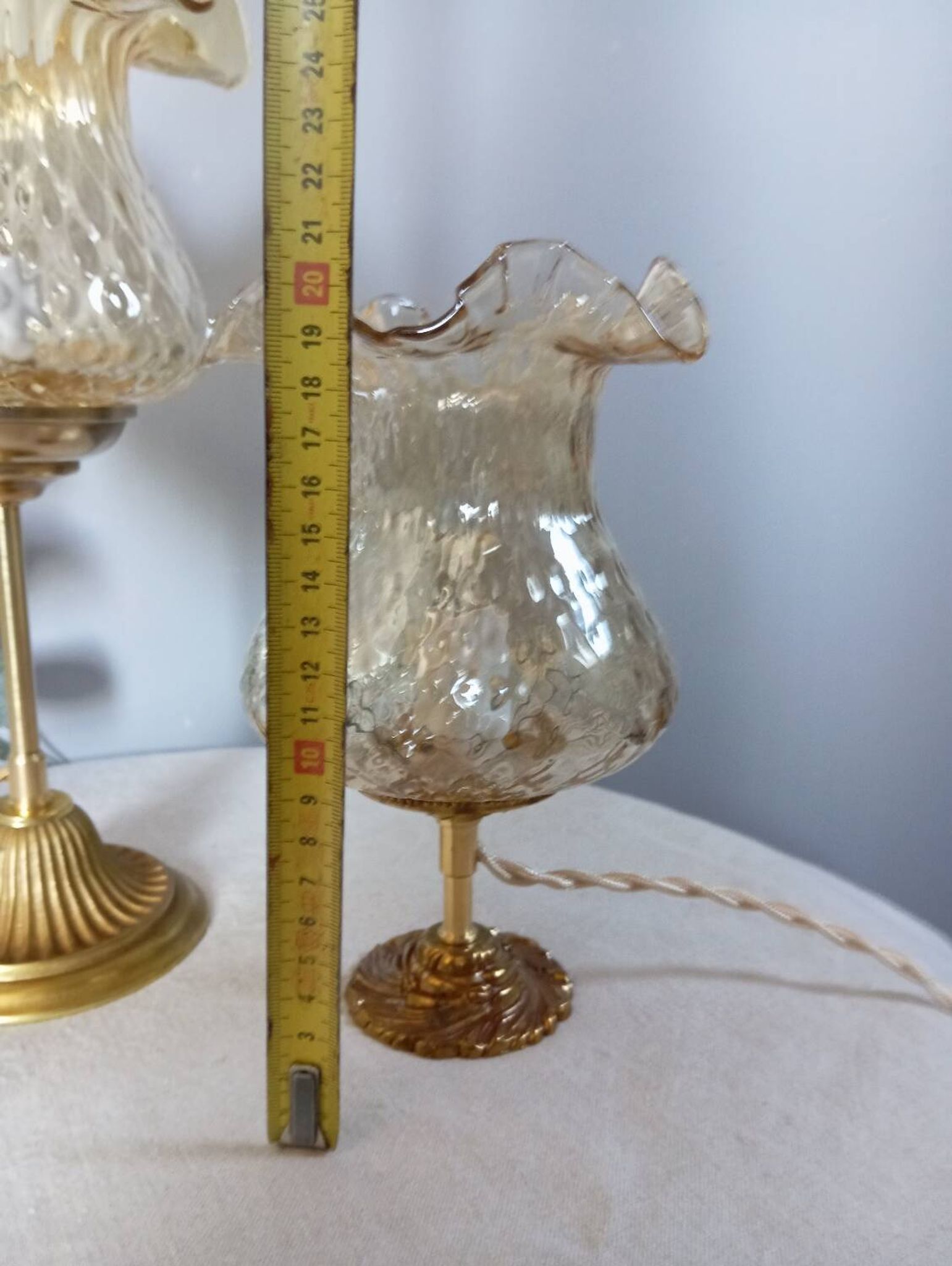 Duo desk lamps, vintage inspiration, bronze and ocher tulip glass