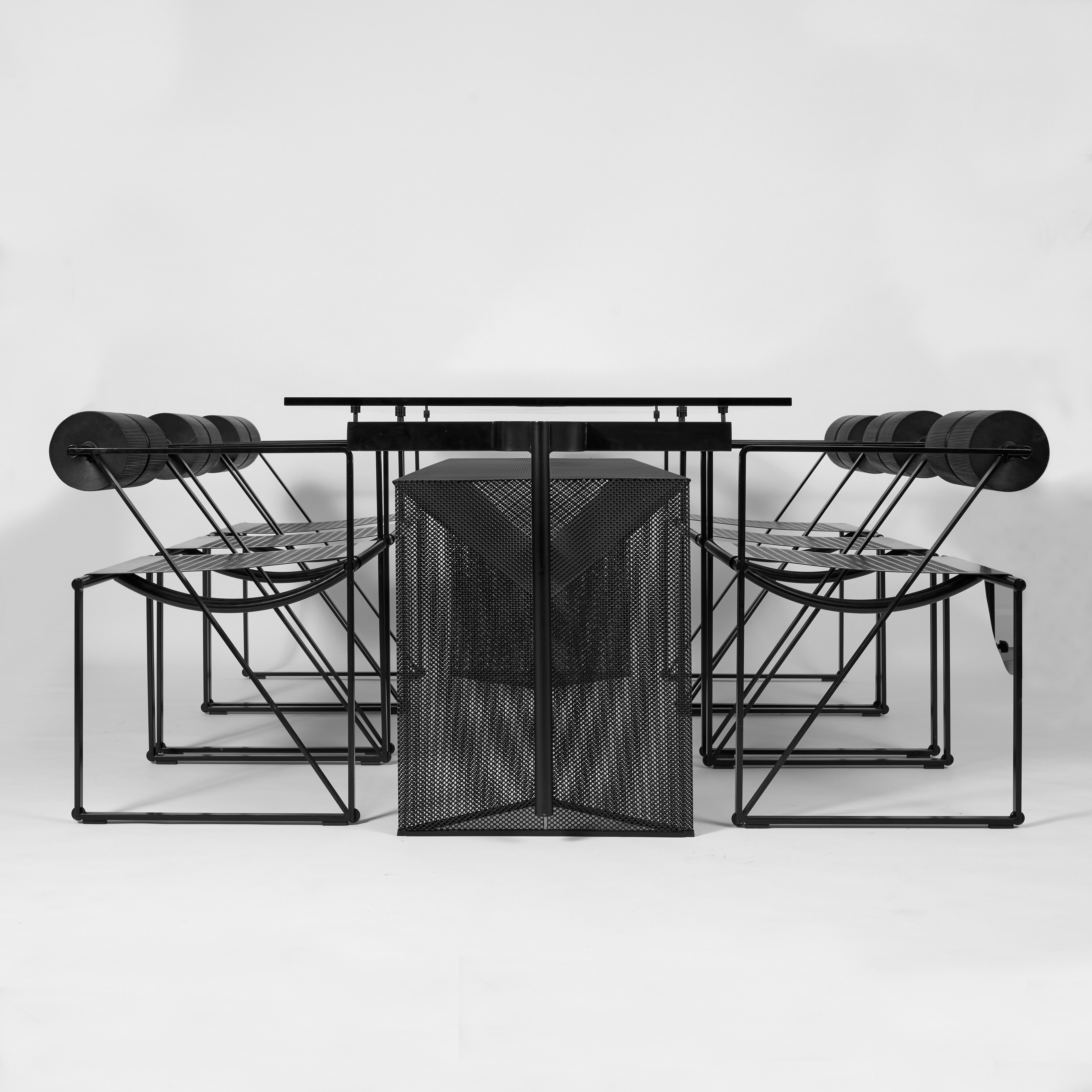 Tesi table & six Seconda 602 chairs by Mario Botta, edit by Alias