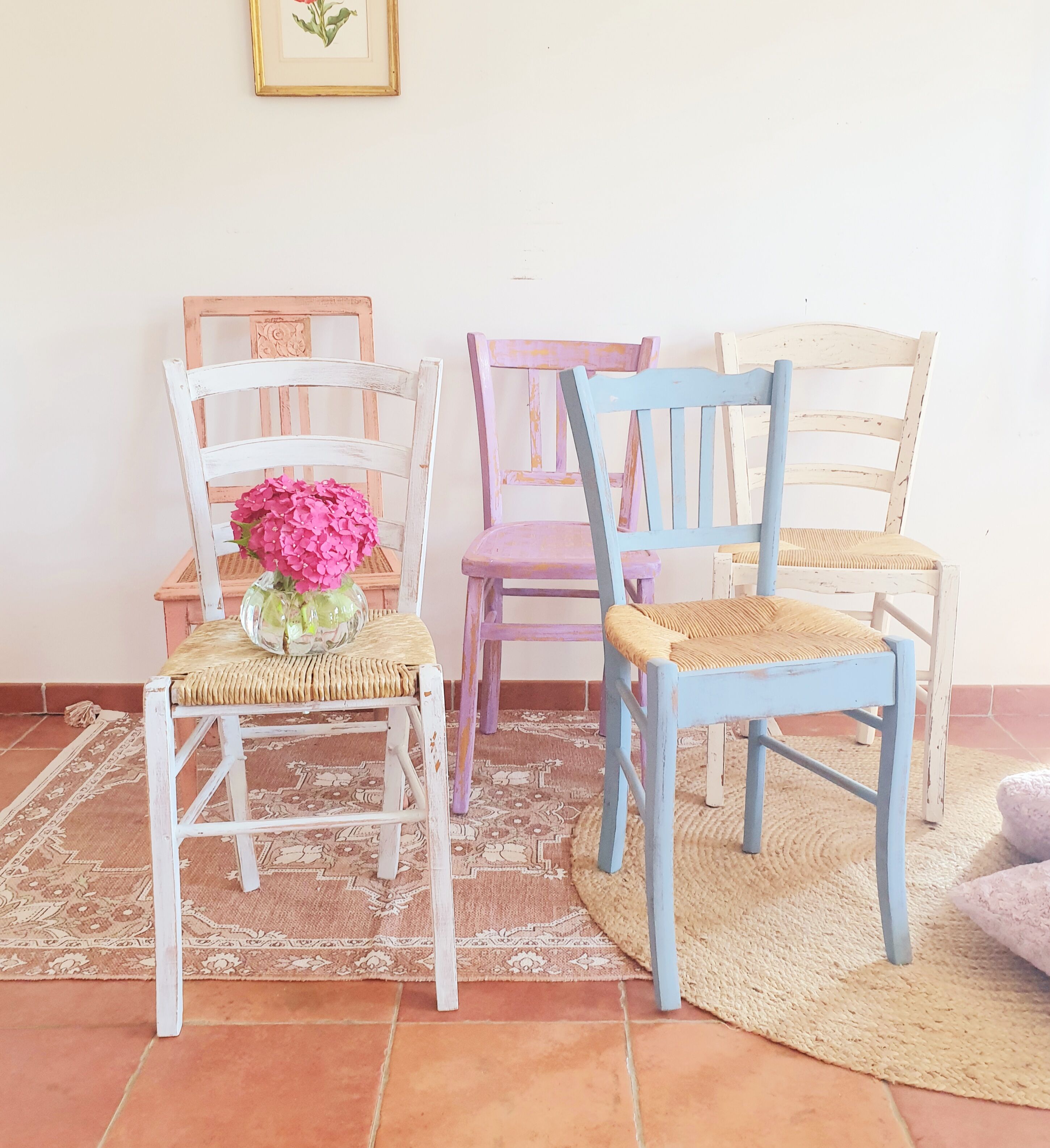 Set of 5 pretty patinated chairs
