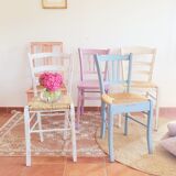 Set of 5 pretty patinated chairs