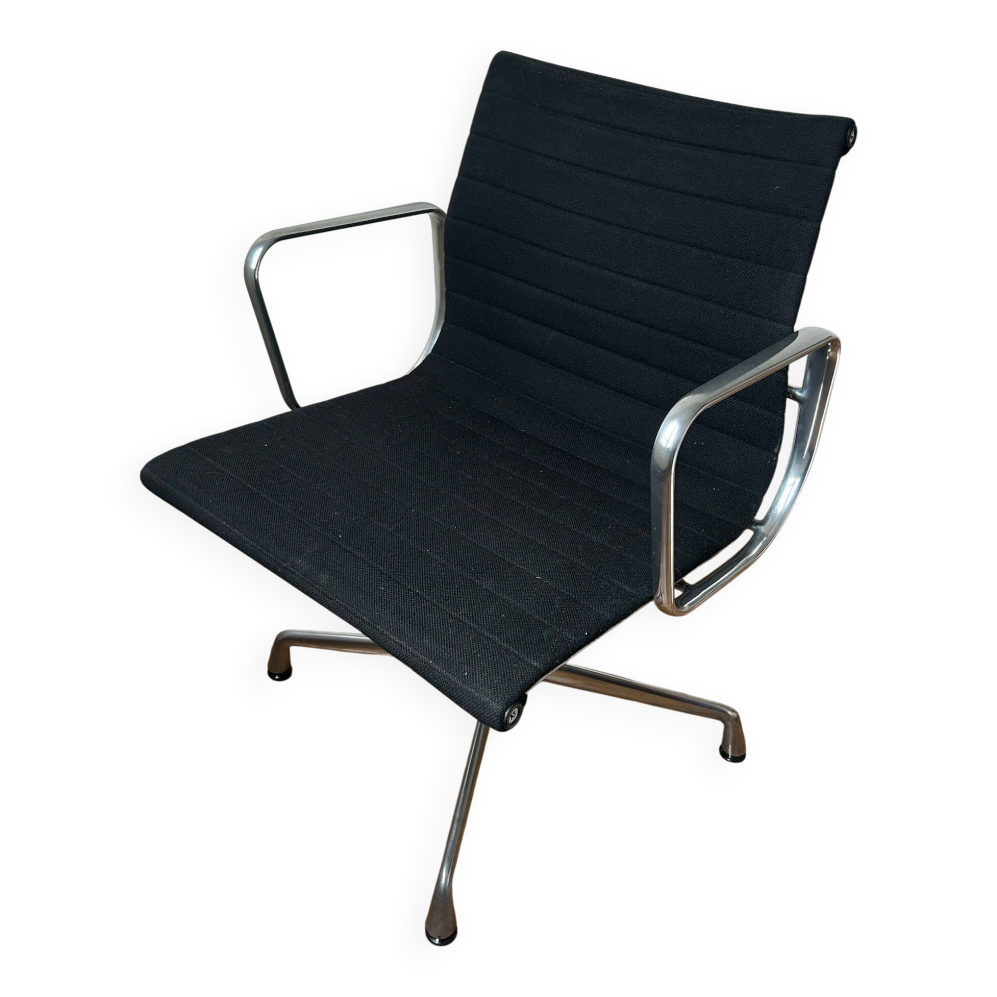 Vitra Conference EA108, polished black