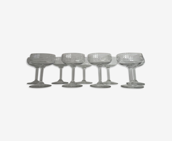 Set de 9 coupes à champagne fin XIXème siècle verre cristalin gravé