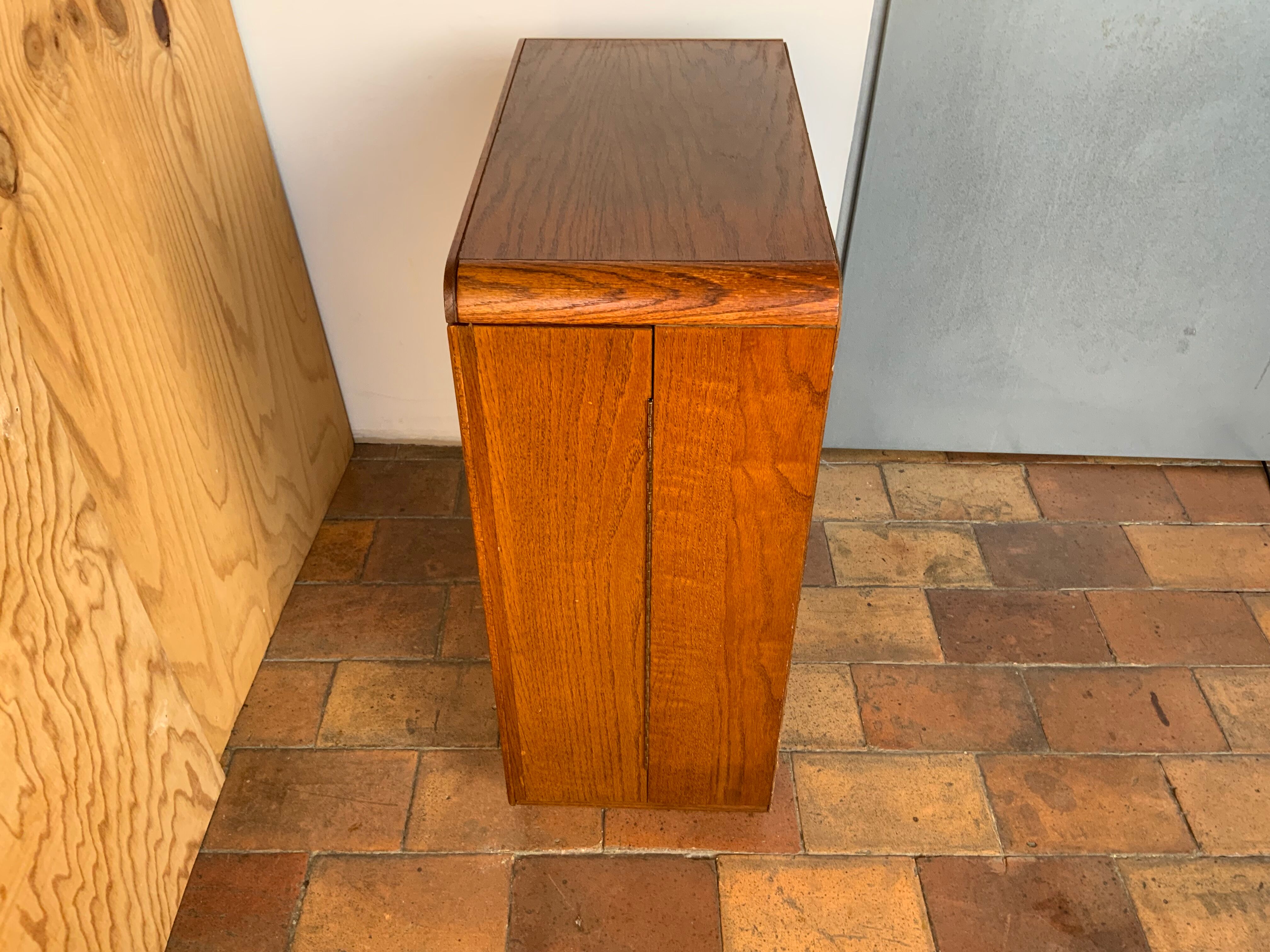 Cabinet with lockers