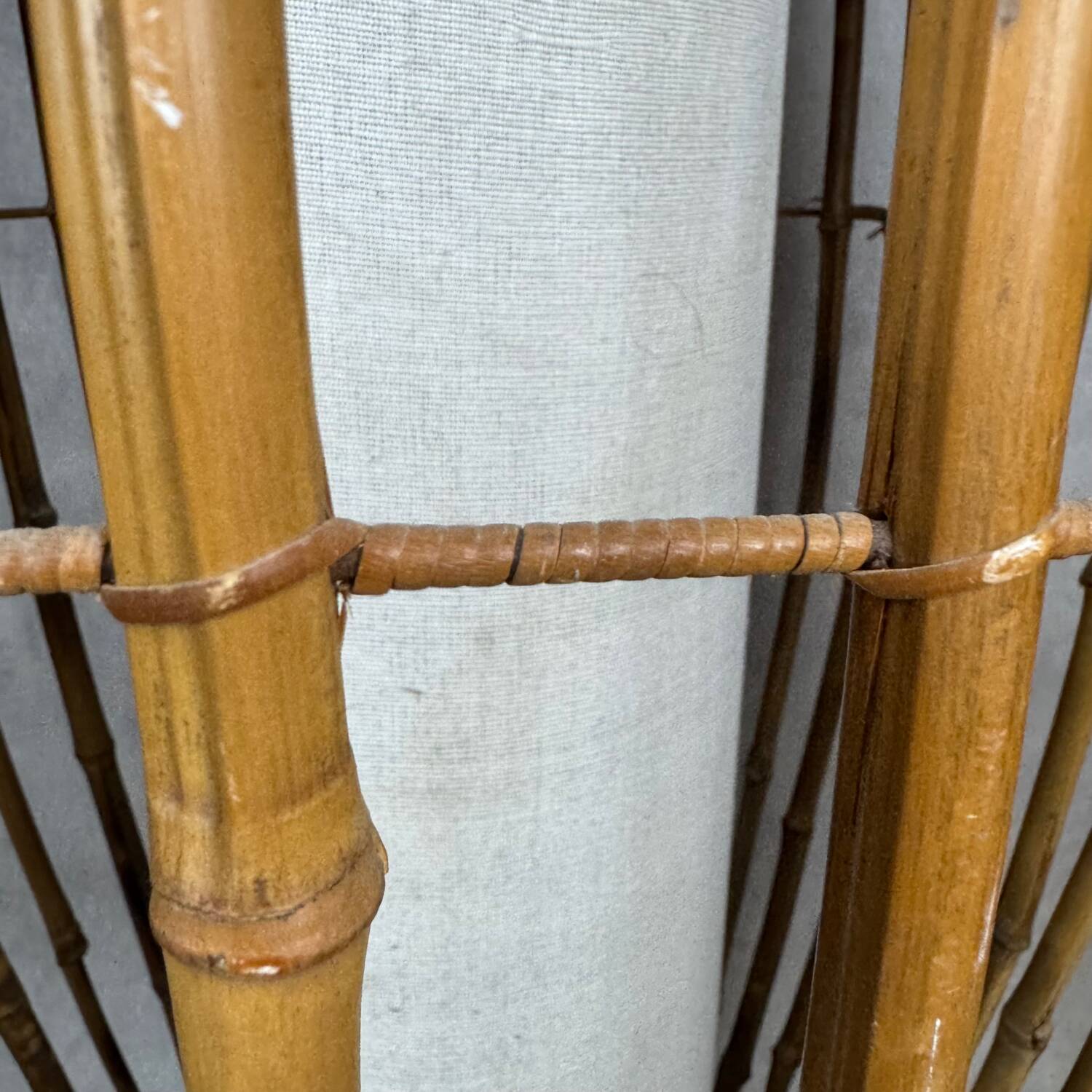 Living room lamp and rattan Italy 70s